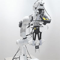robot-sap-co-the-cam-nhan-xuc-giac-giong-con-nguoi-nho-chip-than-kinh-ai-va-lop-da-dien-tu-3910