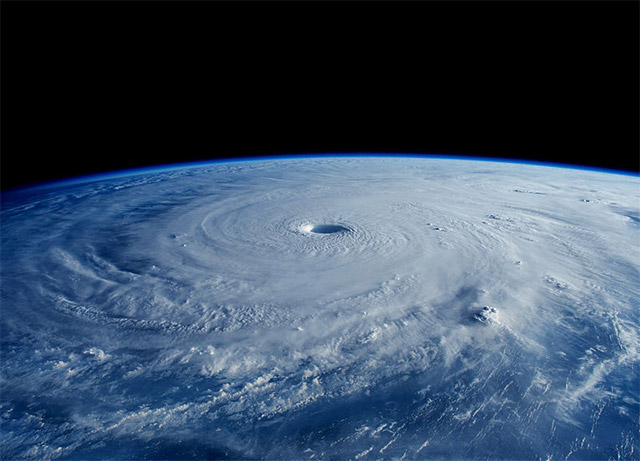 Siêu bão cuồng phong cấp 5 Maysak nhìn từ Trạm Vũ trụ Quốc tế