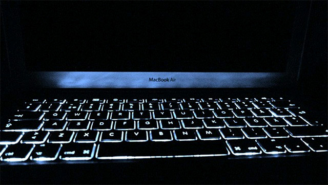 Đèn nền bàn phím MacBook
