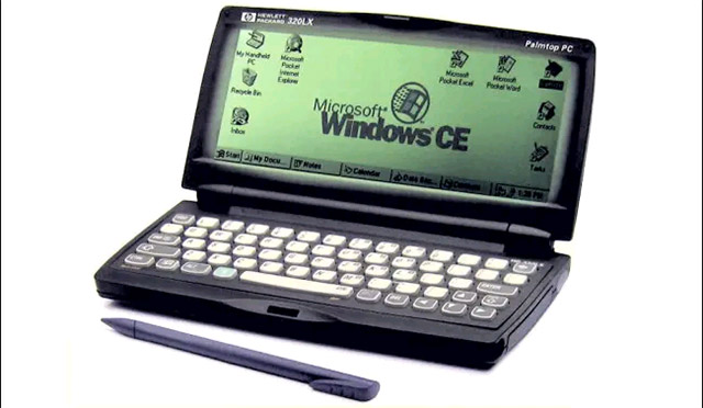 HP 320LX (1997), một HPC phổ biến chạy Windows CE 1.0. HP