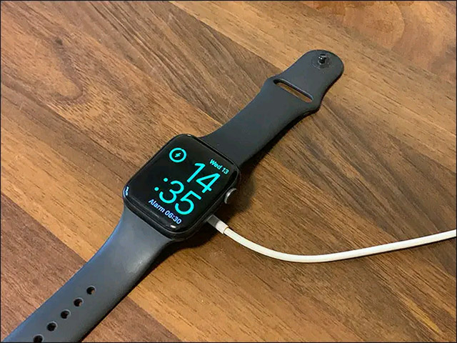 Kiểm tra kết nối giữa Apple Watch và bộ sạc