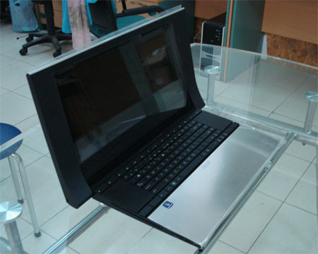 mo-hop-laptop-dat-nhat-vn-gia-tren-80-trieu-dong-67289